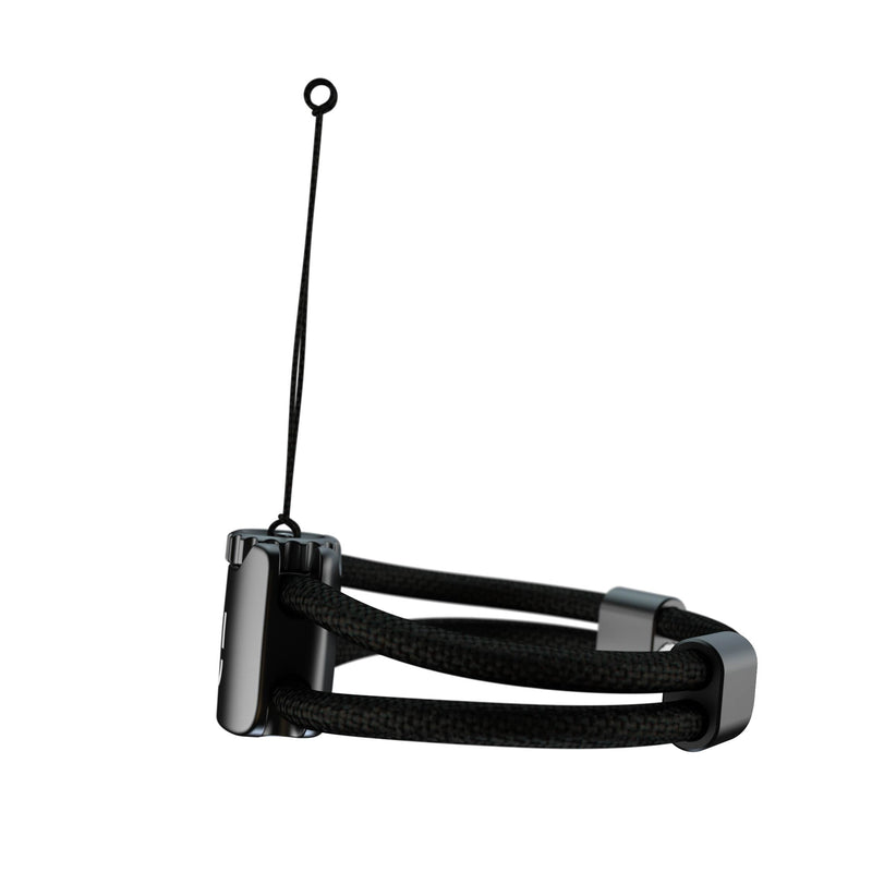 Téléphone attaché au poignet avec le bracelet LOCKÜP, l'alternative à l'AirTag contre le vol de téléphone