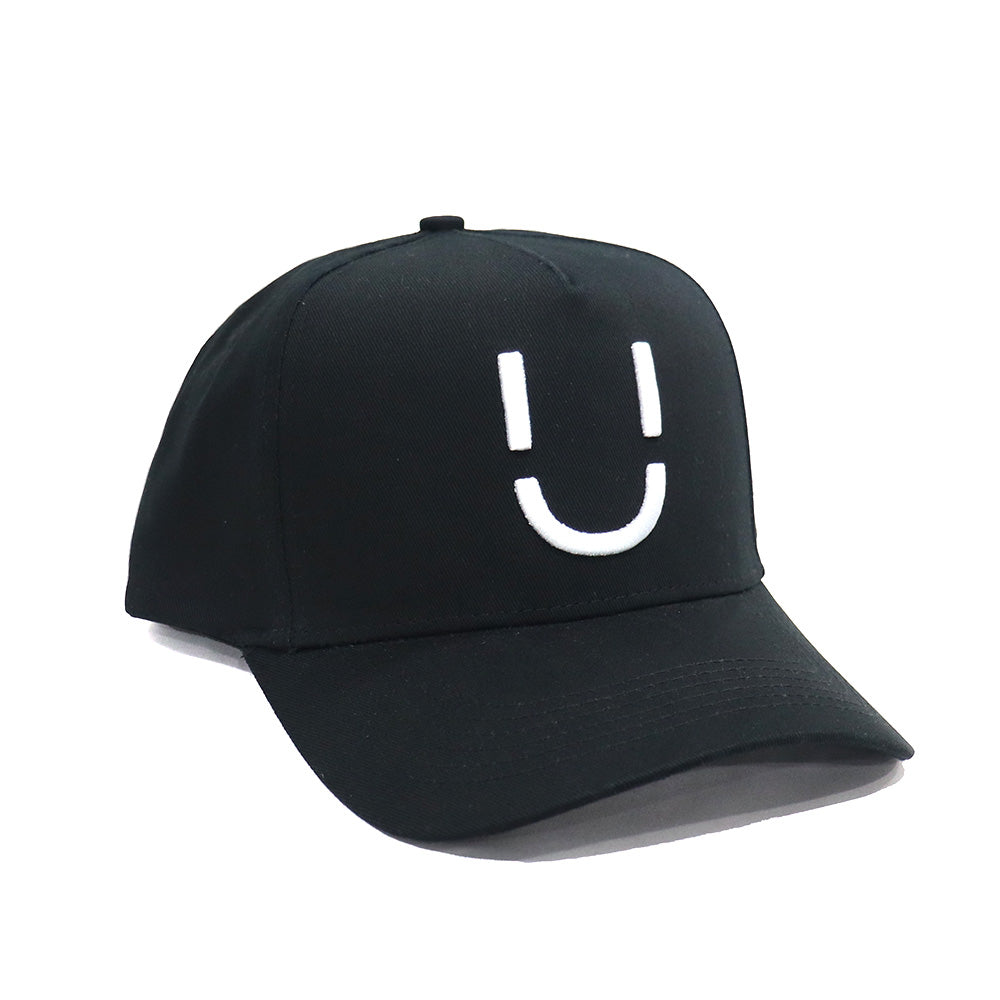 Casquette Ü CAP noire trois quarts 