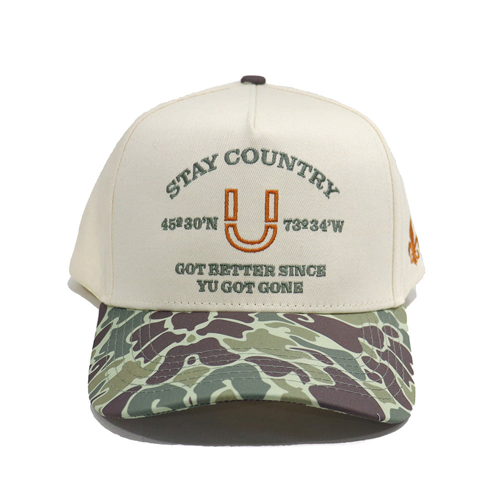 Casquette Ü CAP Stay Country crème visière camo broderie orange vue de face #c_stay