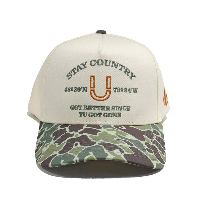 Casquette Ü CAP Stay Country crème visière camo broderie orange vue de face #c_stay
